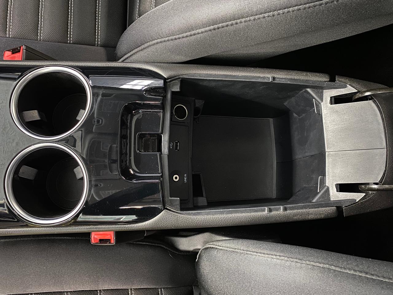 2013 Ford Fusion SE+Bluetooth+Heated Seats+A/C+Sunroof Photo