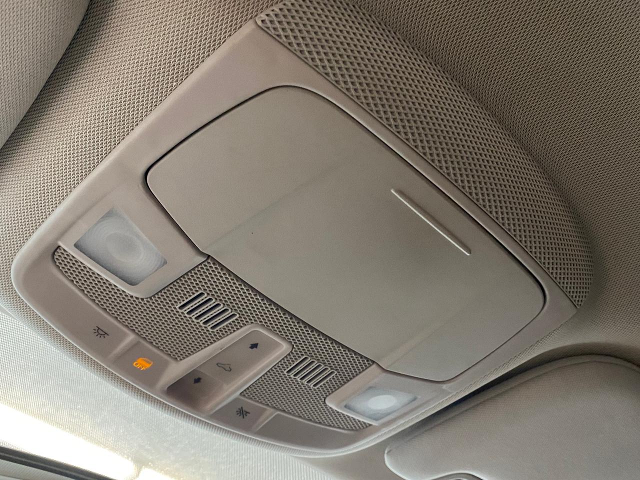 2013 Ford Fusion SE+Bluetooth+Heated Seats+A/C+Sunroof Photo