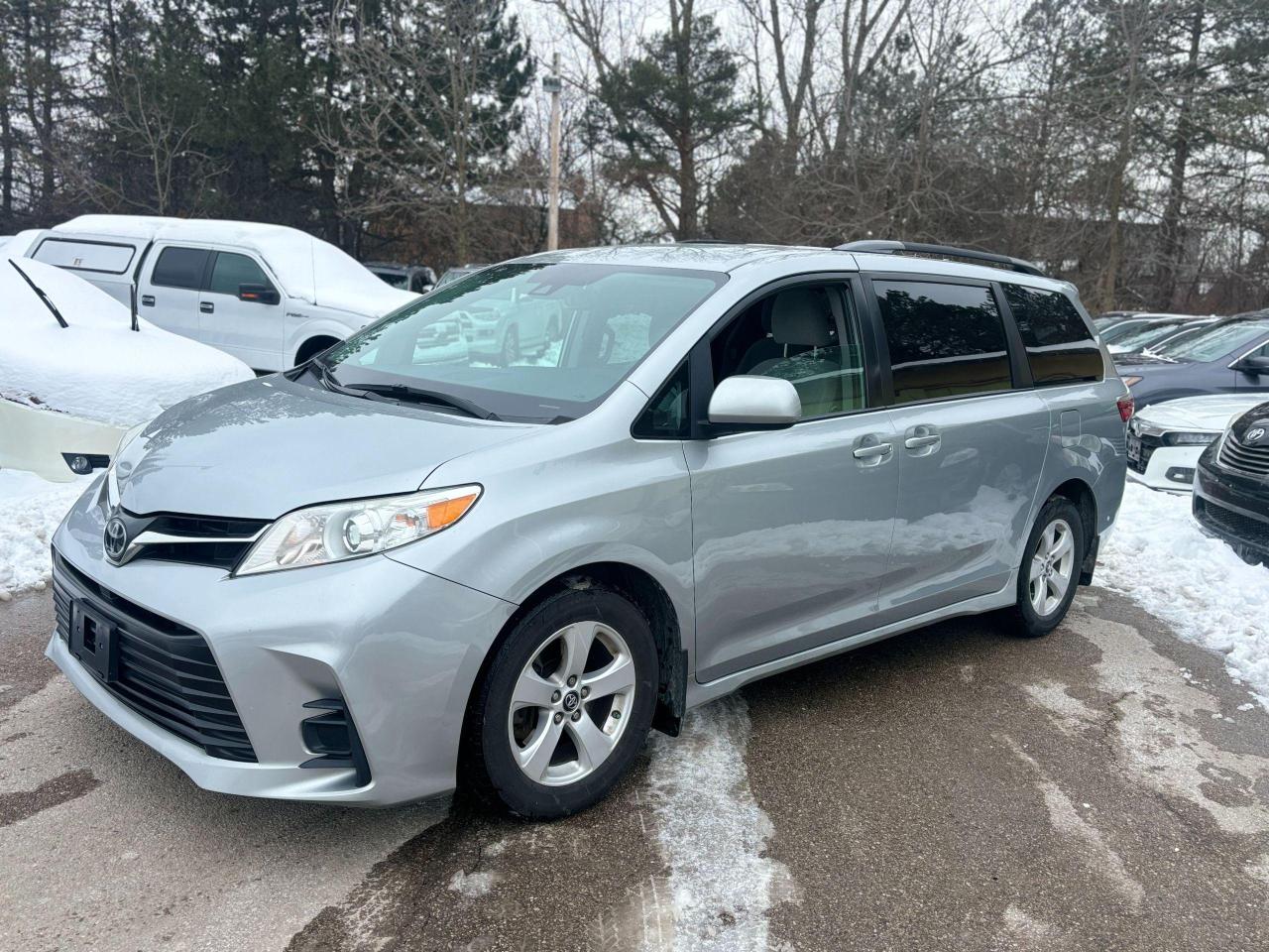 Used 2020 Toyota Sienna LE,8PASS,NO ACCIDENT,SAFETY+WARRANTY INCLUDED for sale in Richmond Hill, ON