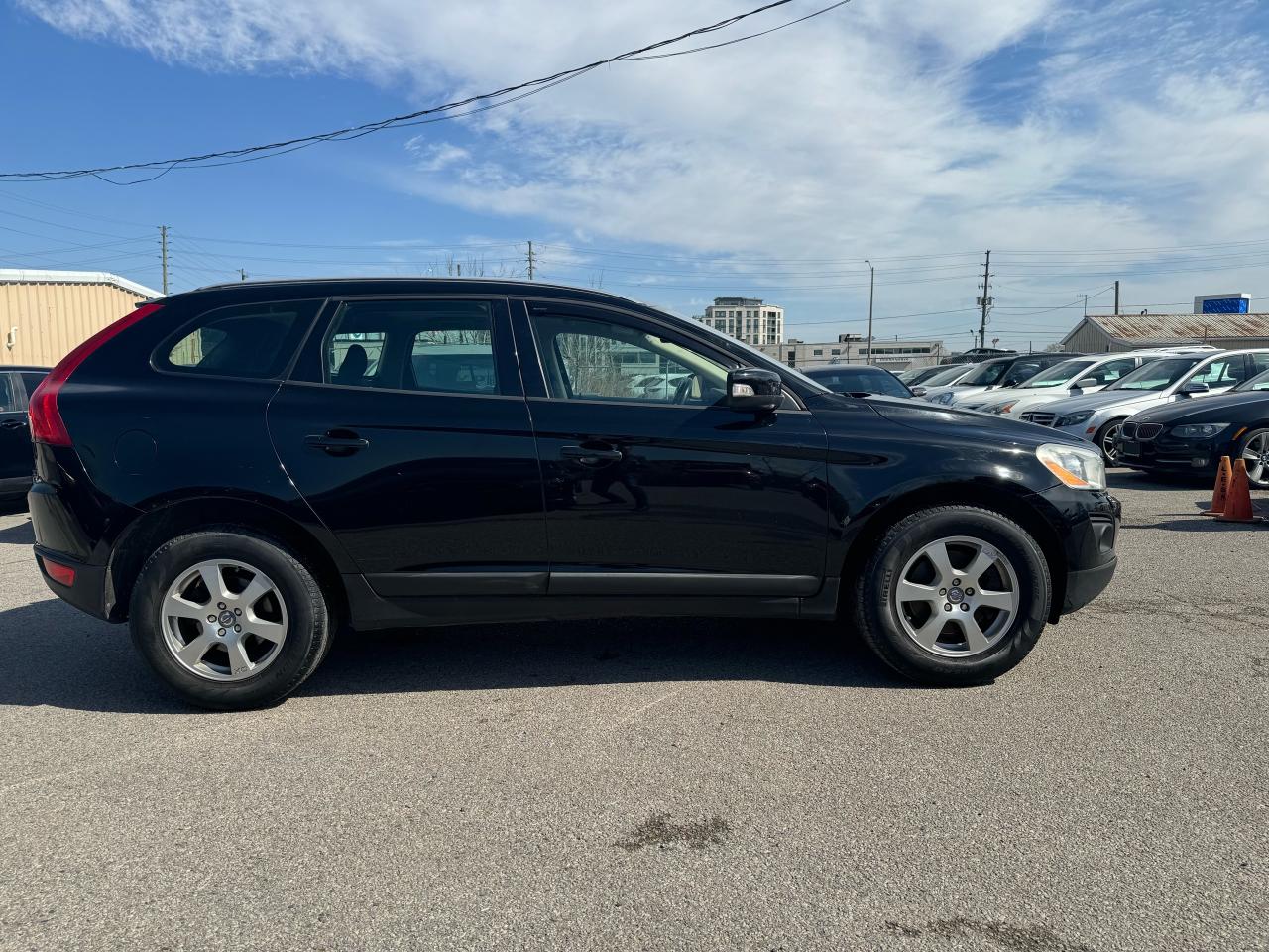 2010 Volvo XC60 Base Photo3