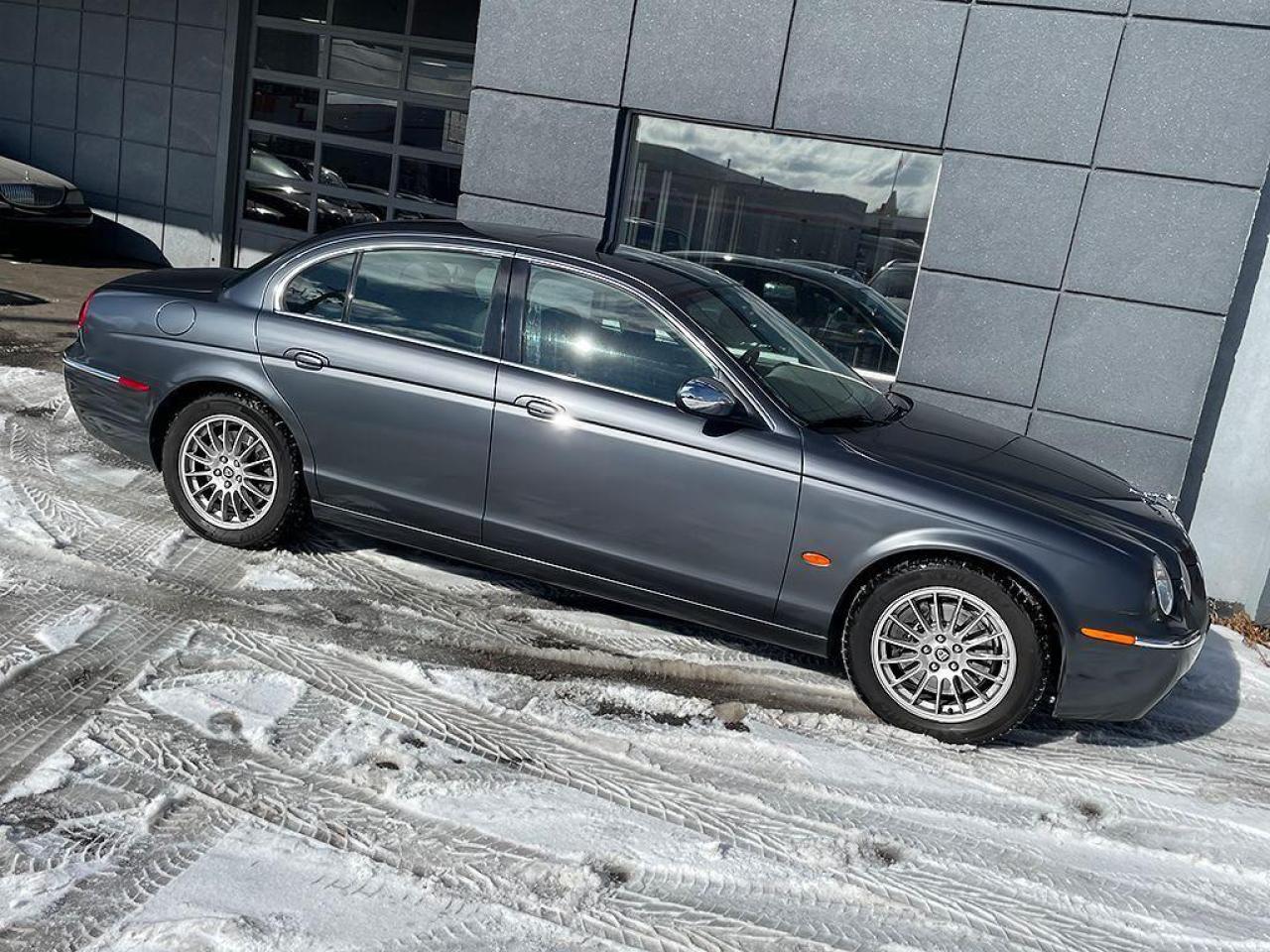 Used 2007 Jaguar S-Type 3.0L V6|LEATHER | ALLOYS | SUNROOF for sale in Toronto, ON