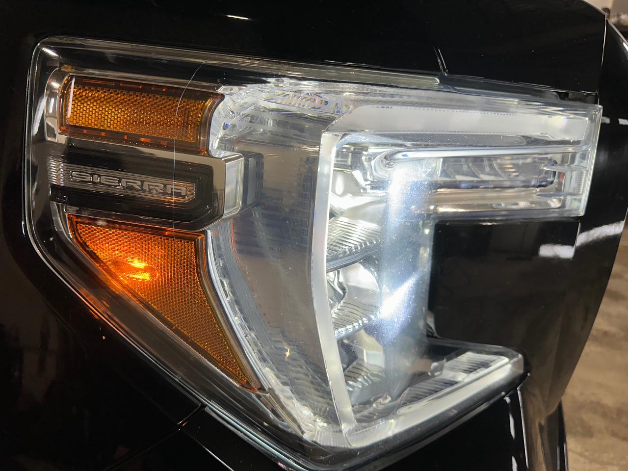 2019 GMC Sierra 1500 4WD Crew Cab 147" AT4 | 5.3L V8 | Photo3