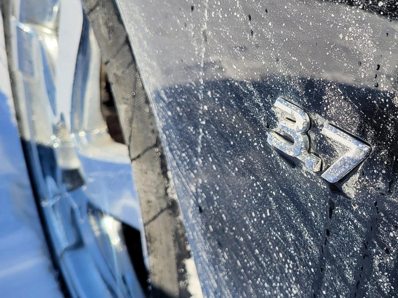 2015 Infiniti Q50  - Photo #11