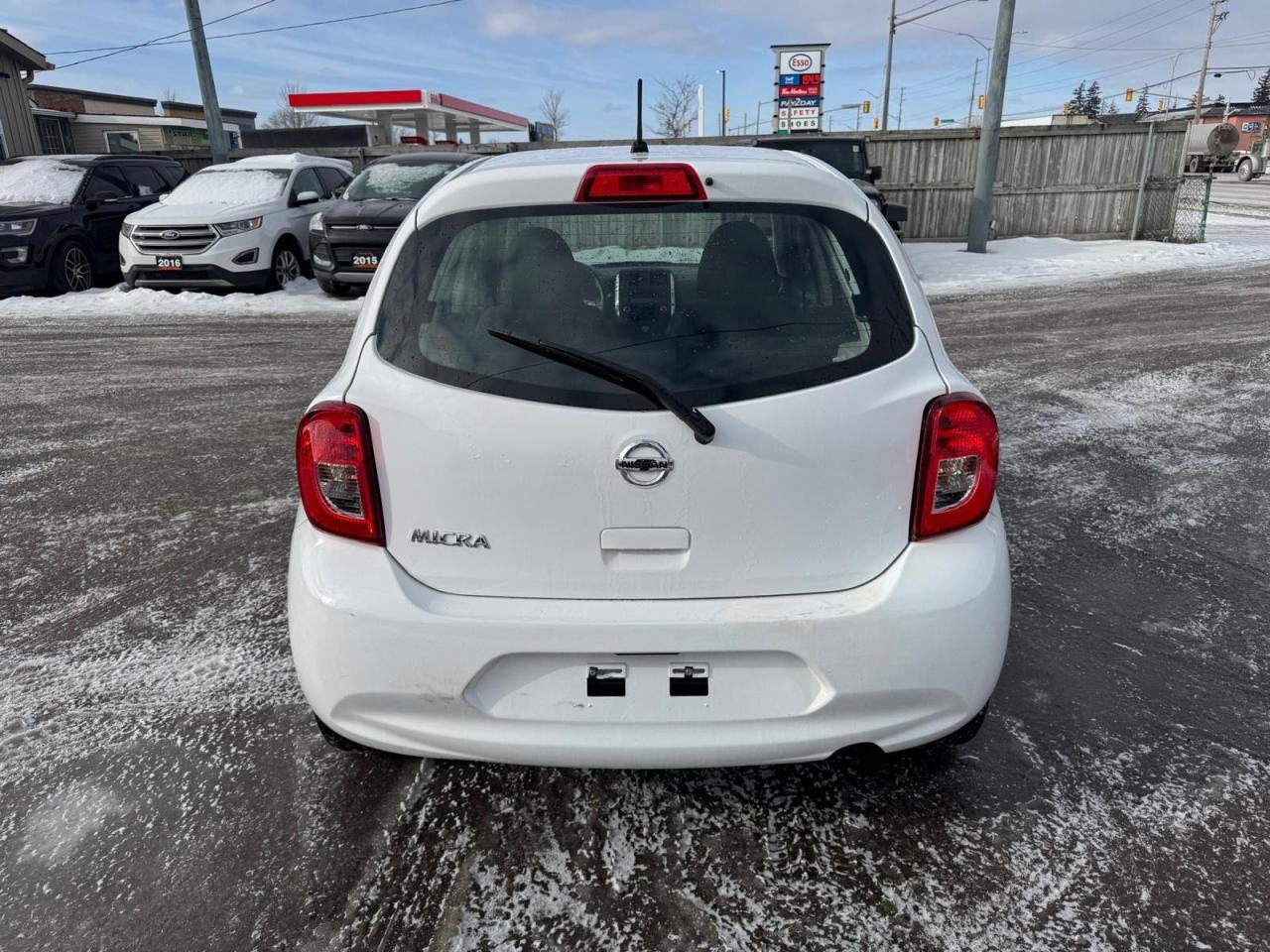 2017 Nissan Micra S, AUTO, 4 CYLINDER, HATCH, ONLY 24,000KMS, CERT - Photo #4