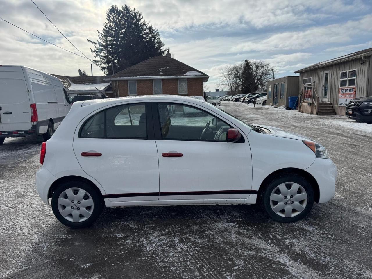 2017 Nissan Micra S, AUTO, 4 CYLINDER, HATCH, ONLY 24,000KMS, CERT - Photo #6