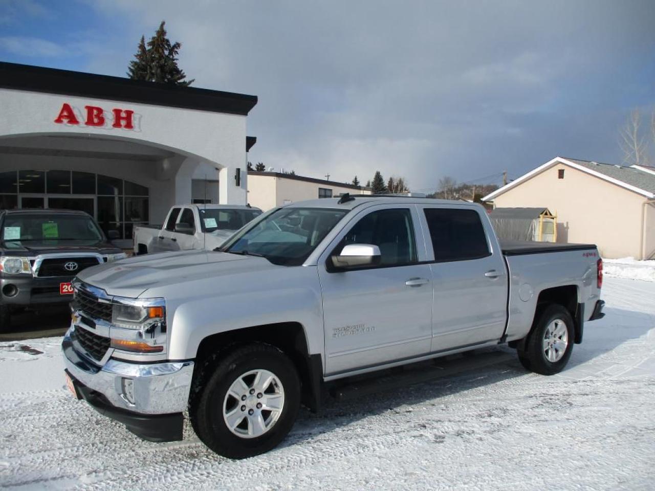 Used 2017 Chevrolet Silverado 1500 LT Crew Cab 4WD for sale in Grand Forks, BC