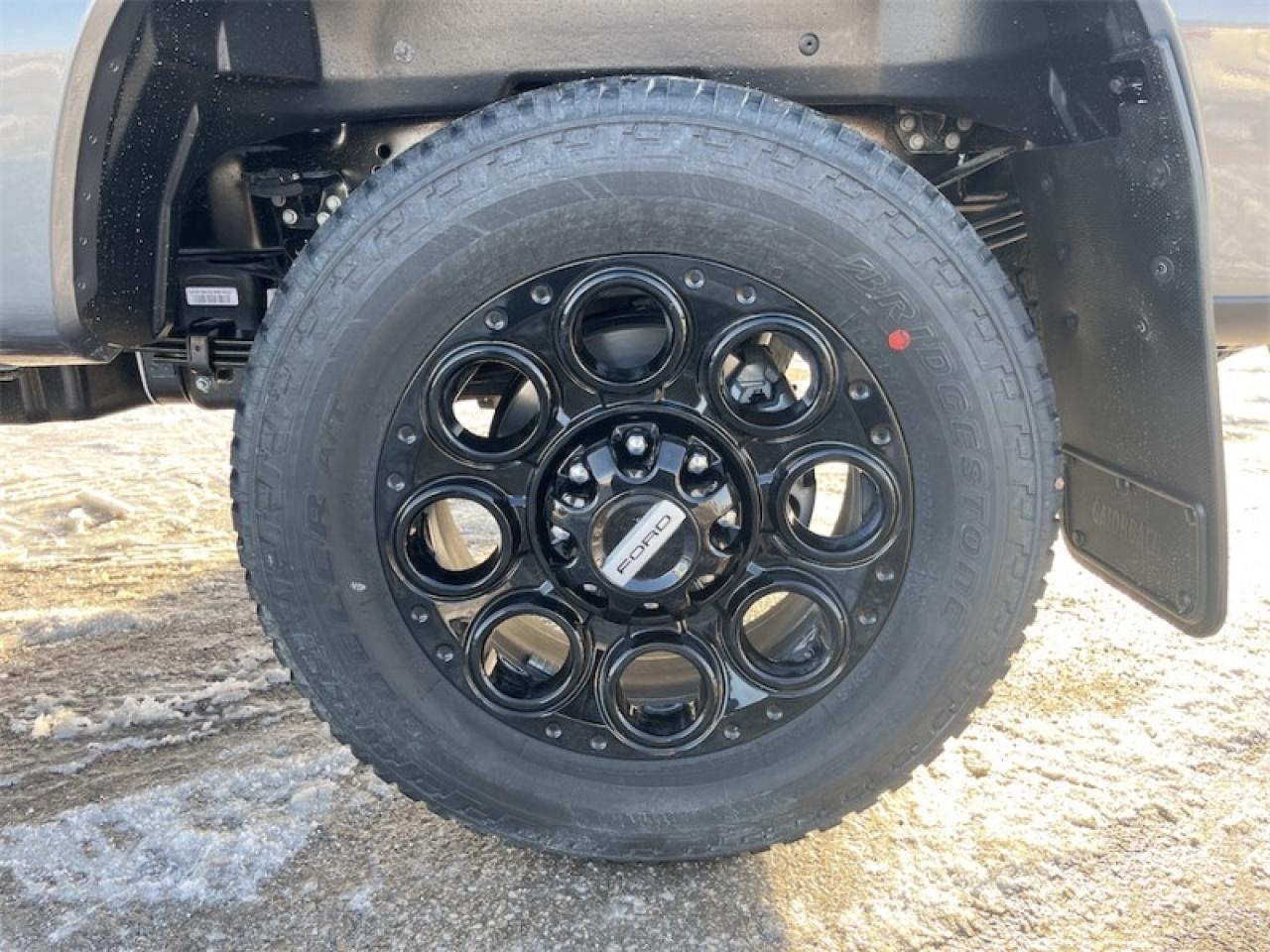 2025 Ford F-350 Super Duty Lariat  - Premium Audio Photo5