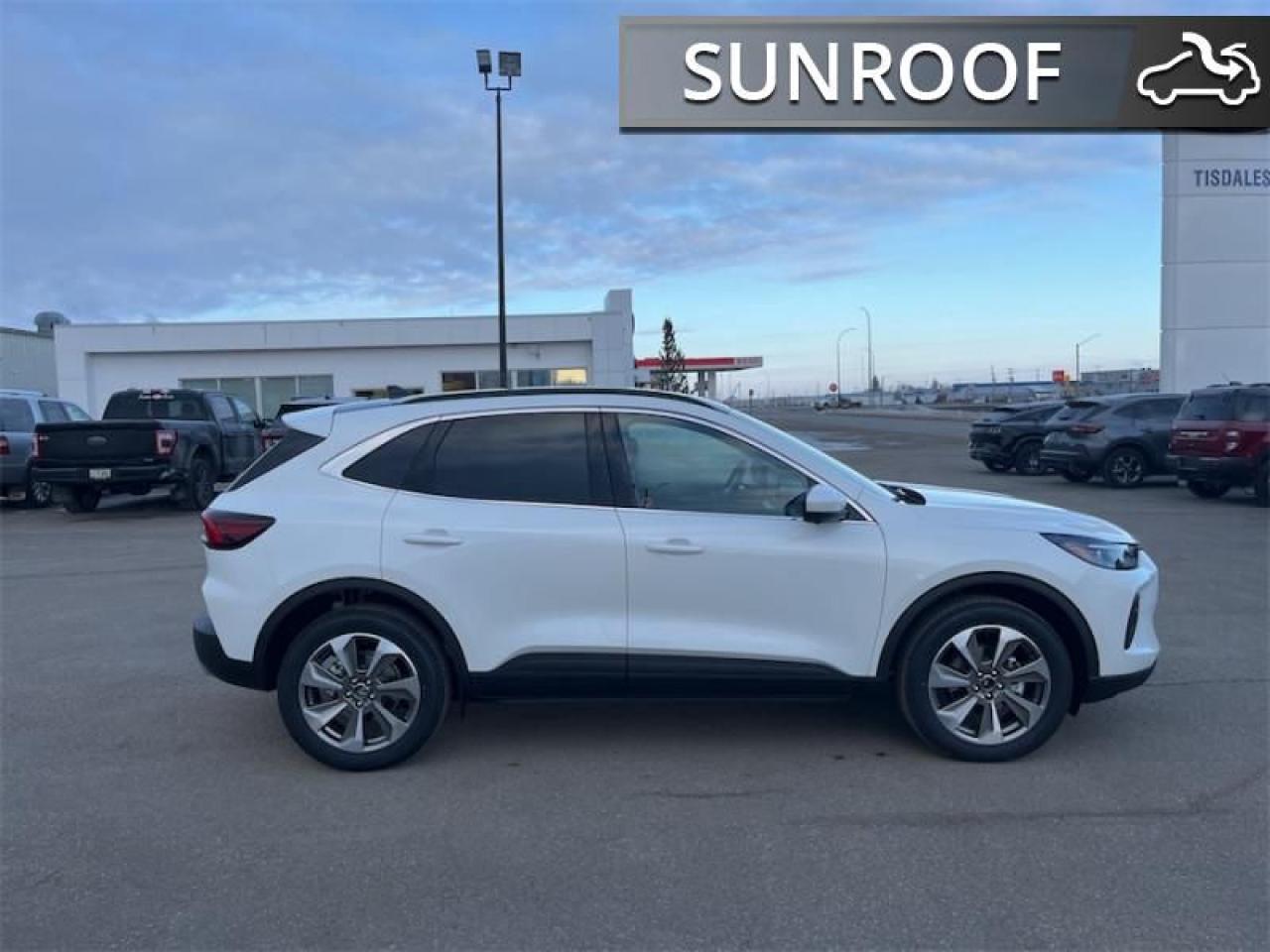 2025 Ford Escape Platinum  - Sunroof Photo5