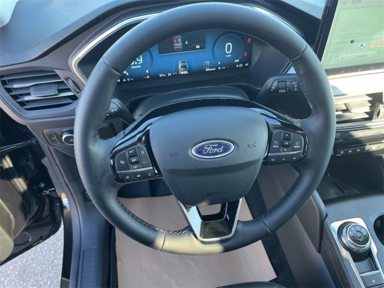 2025 Ford Escape Platinum  - Heated Seats Photo5