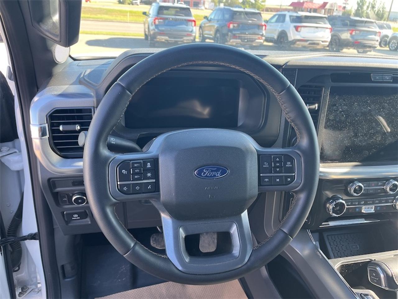 2025 Ford F-150 Lariat  - Sunroof - Premium Audio Photo5