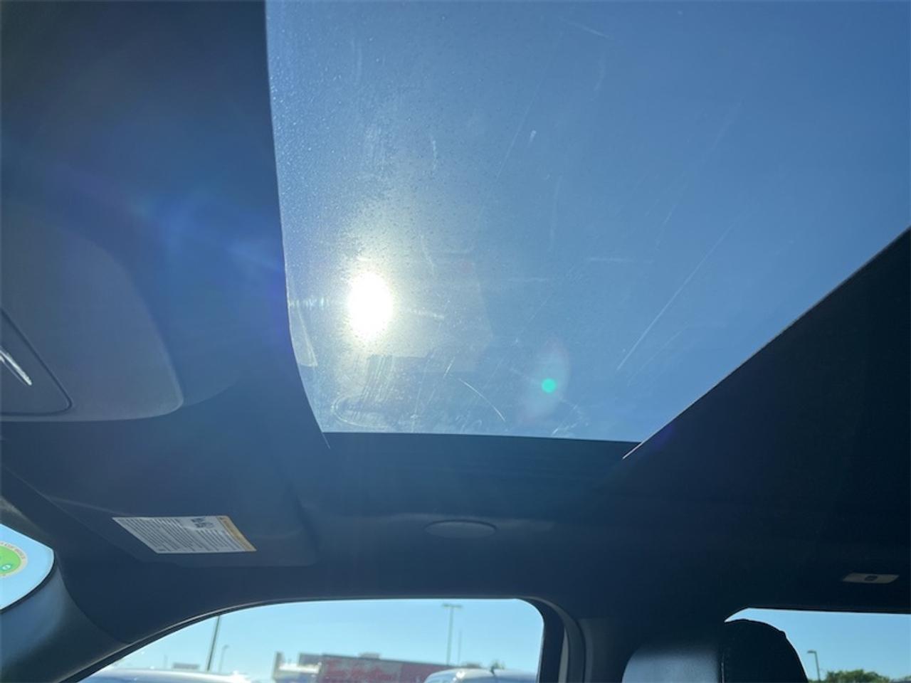 2025 Ford F-150 Lariat  - Sunroof - Premium Audio Photo5