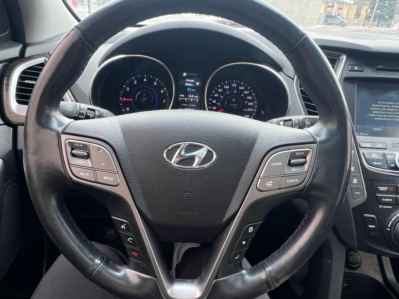 2014 Hyundai Santa Fe XL LIMITED - Photo #10