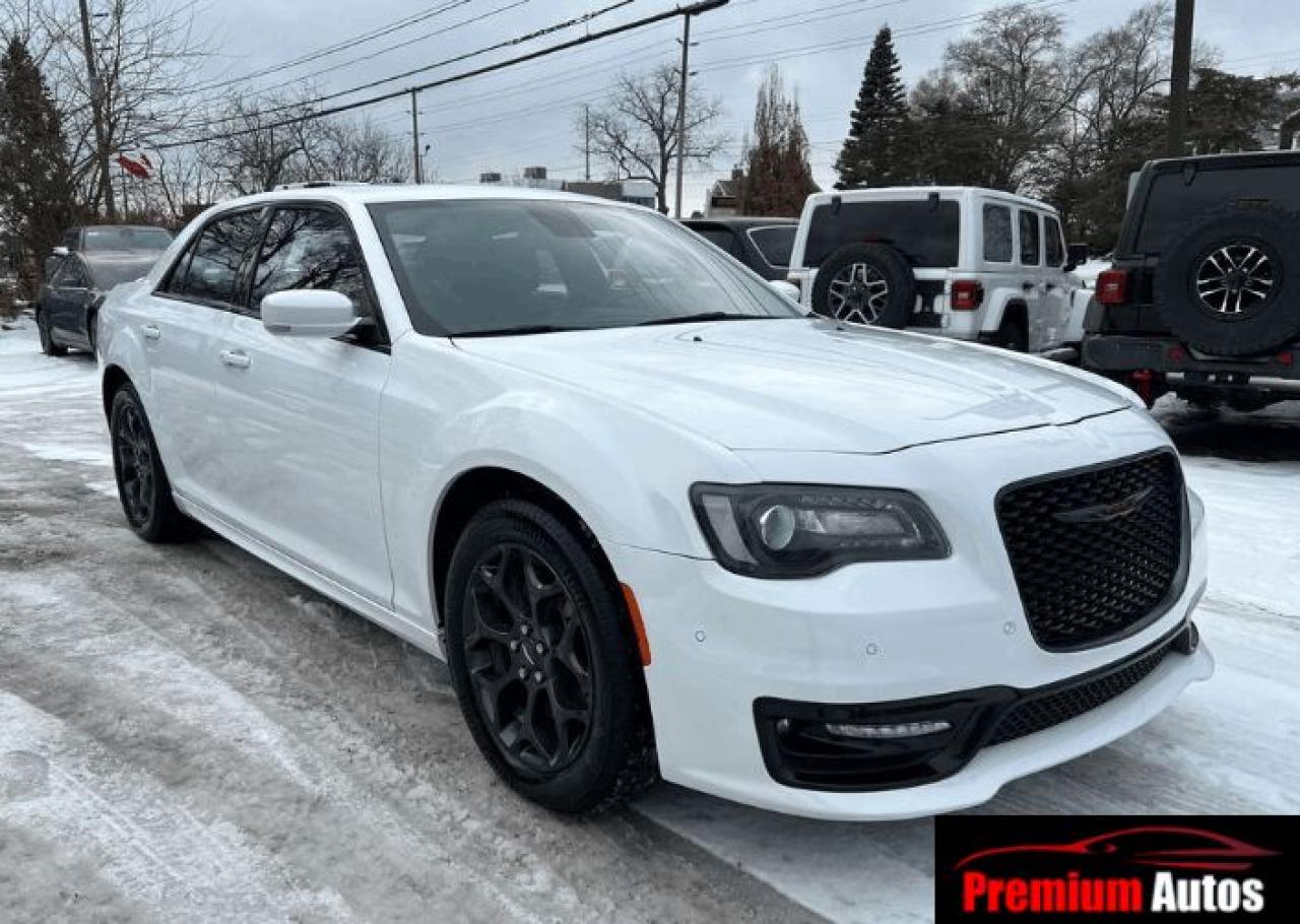 Used 2022 Chrysler 300 AWD|HEATED SEATS|REMOTE START|PREMIUM LEATHER INTERIOR|PANORAMIC SUNROOF|BLIND SPOTS|ALLOYS| for sale in Oakville, ON