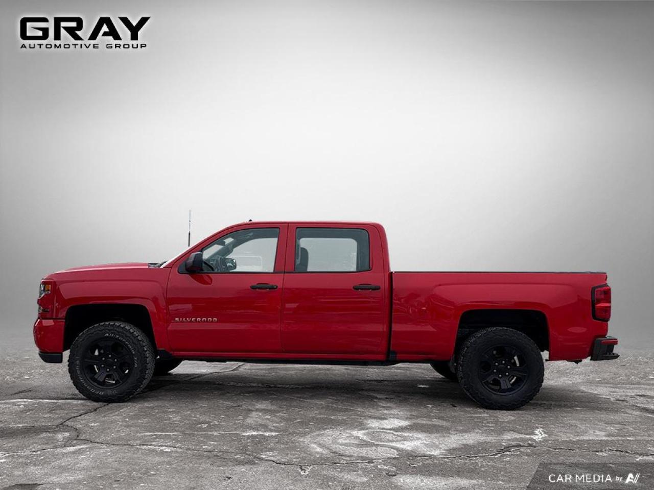 2017 Chevrolet Silverado 1500 Crew/4x4/153' - Photo #2