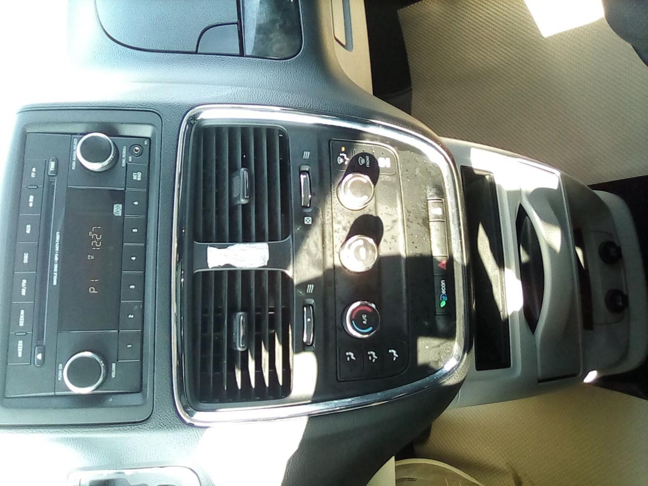 2015 Dodge Grand Caravan SE