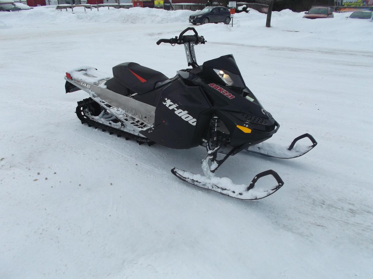 2016 Ski-Doo Summit 146 - Photo #4