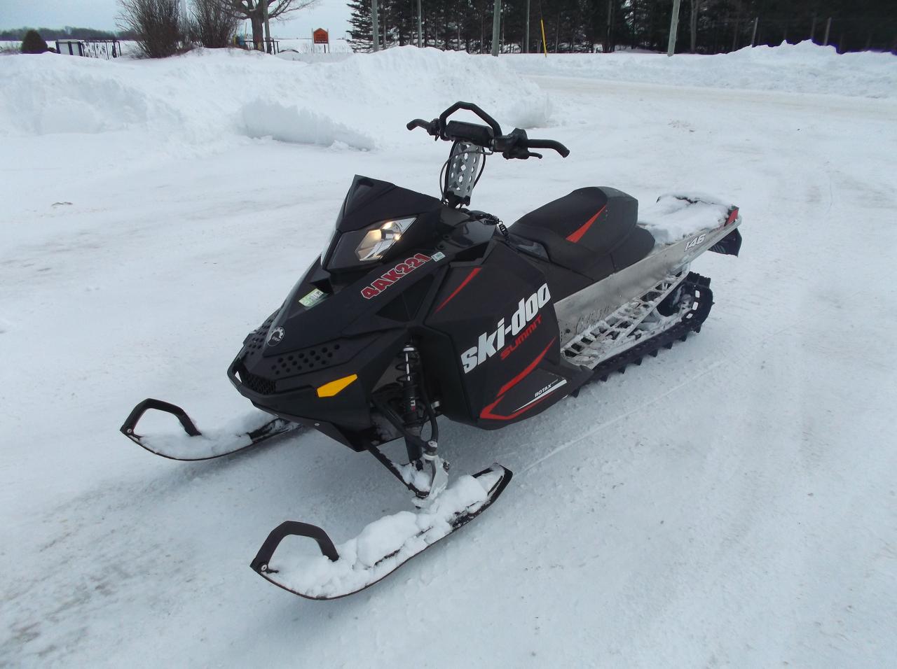 Used 2016 Ski-Doo Summit 146 for sale in Elmvale, ON