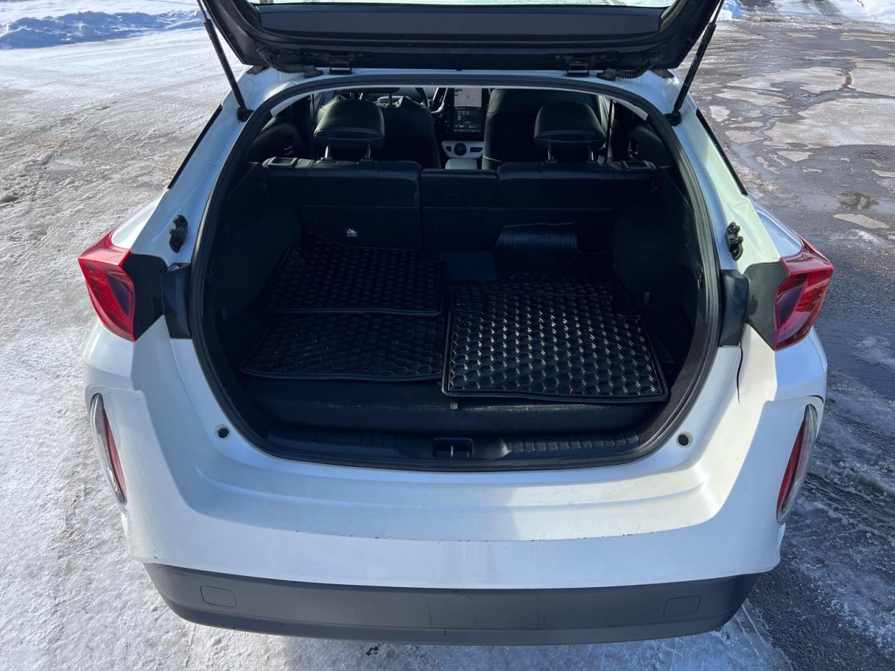 2018 Toyota Prius Prime Upgrade - Photo #9