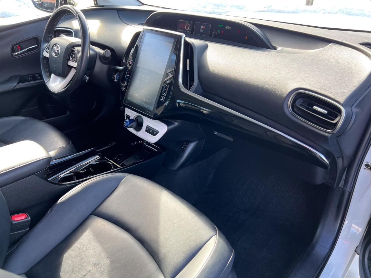 2018 Toyota Prius Prime Upgrade - Photo #12