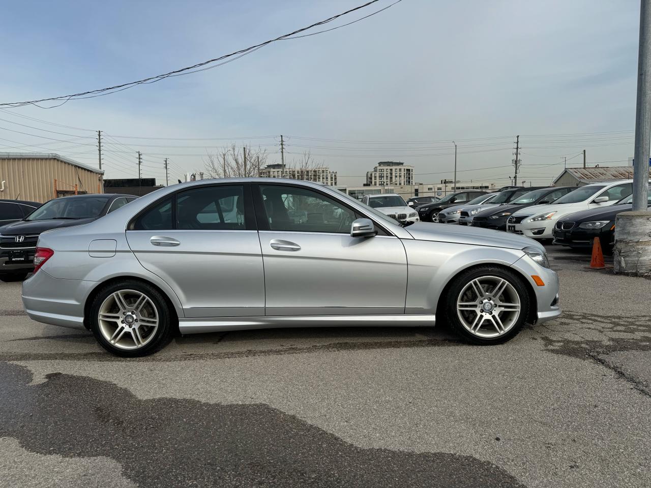 2010 Mercedes-Benz C-Class C 300 Photo3