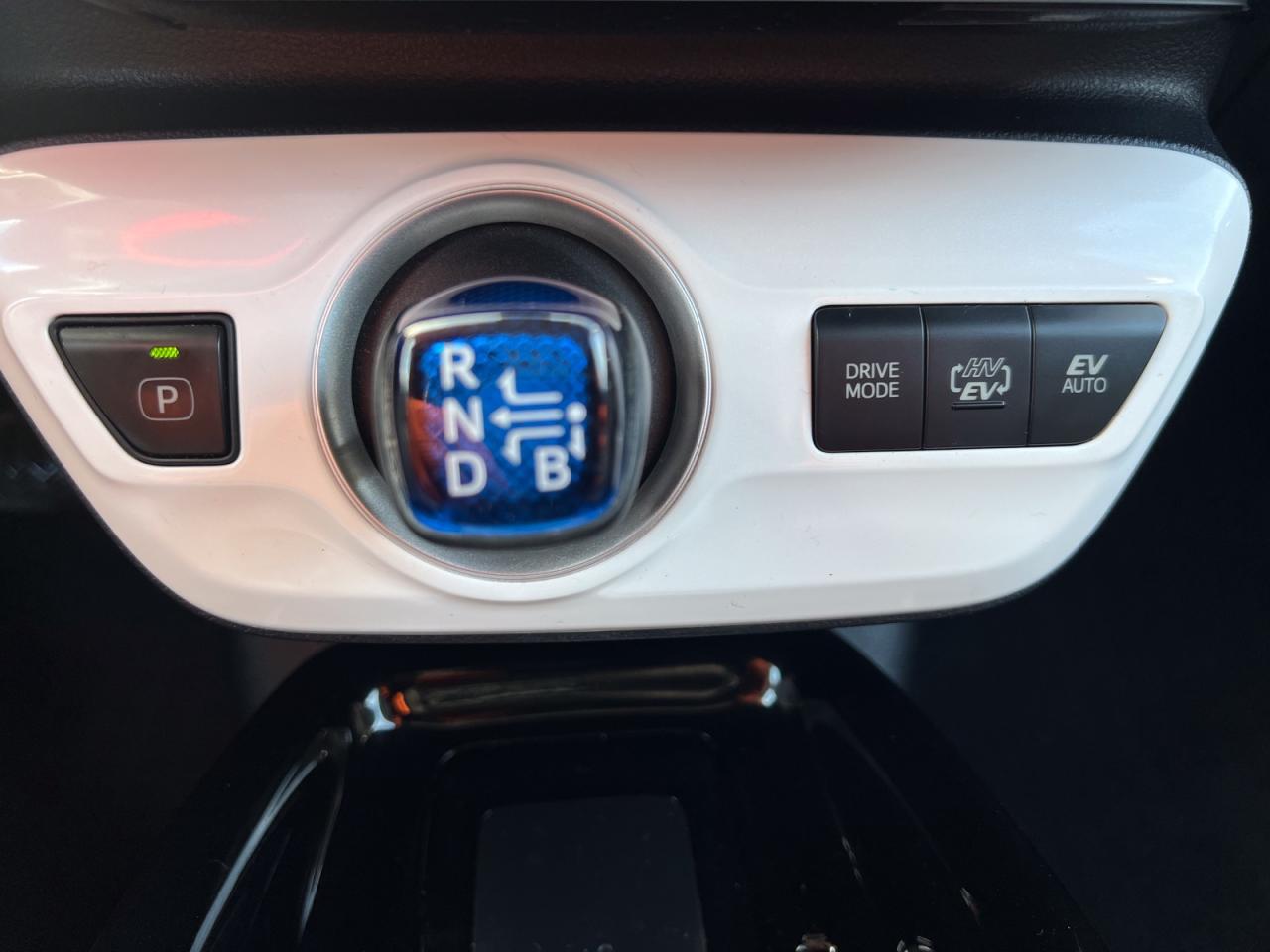 2018 Toyota Prius Prime Upgrade - Photo #25