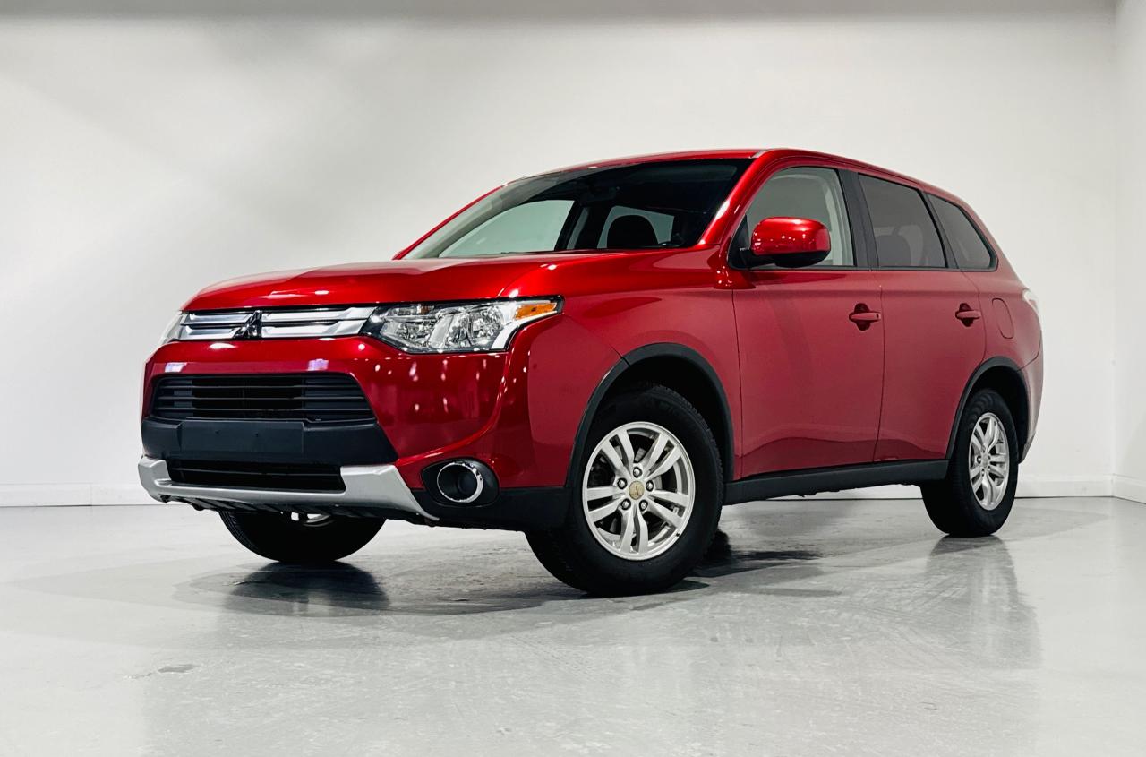 Used 2015 Mitsubishi Outlander 4WD 4dr ES for sale in North York, ON