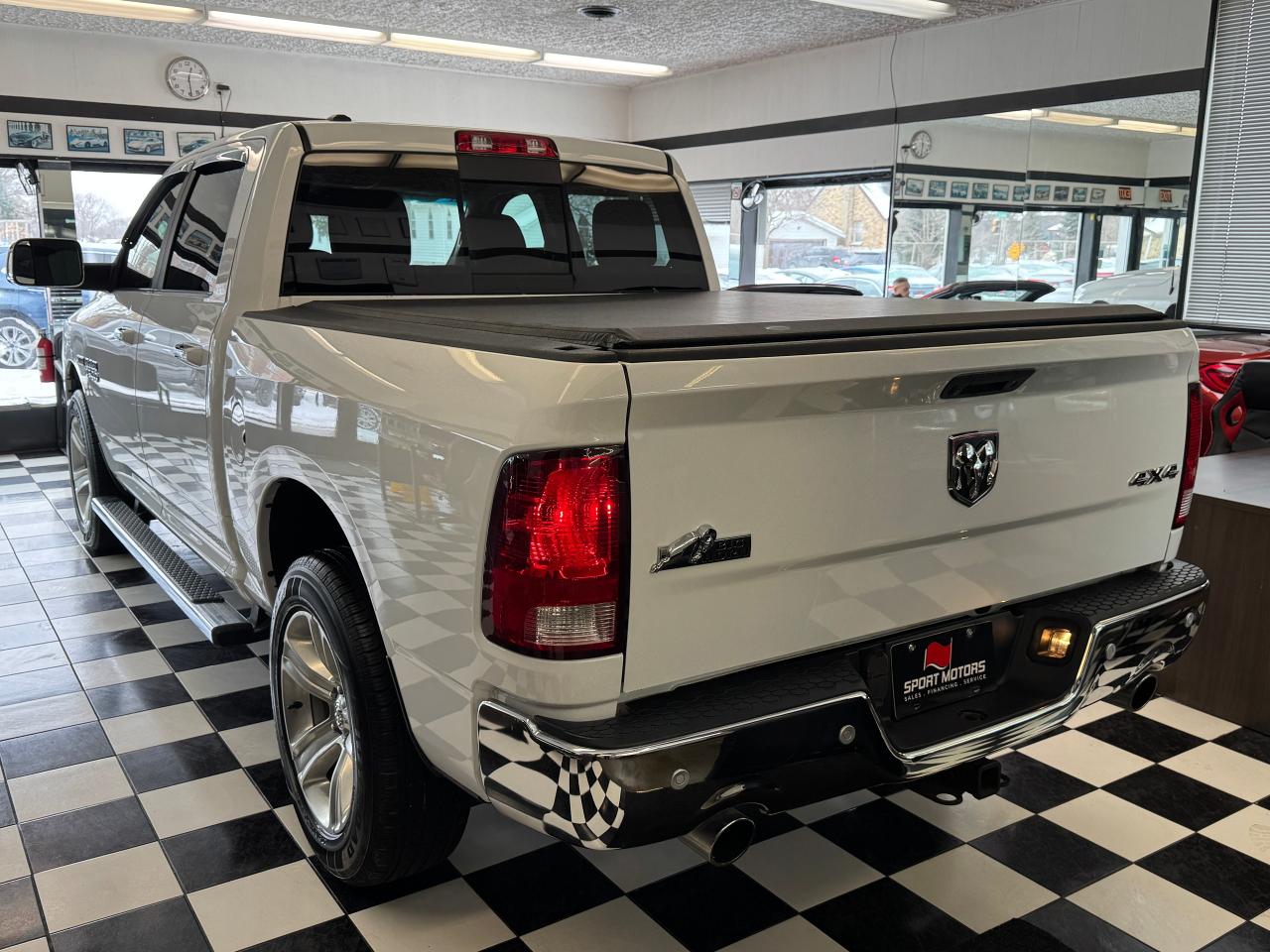 2017 RAM 1500 Big Horn Eco Diesel+Camera+New Tires+CLEAN CARFAX - Photo #8