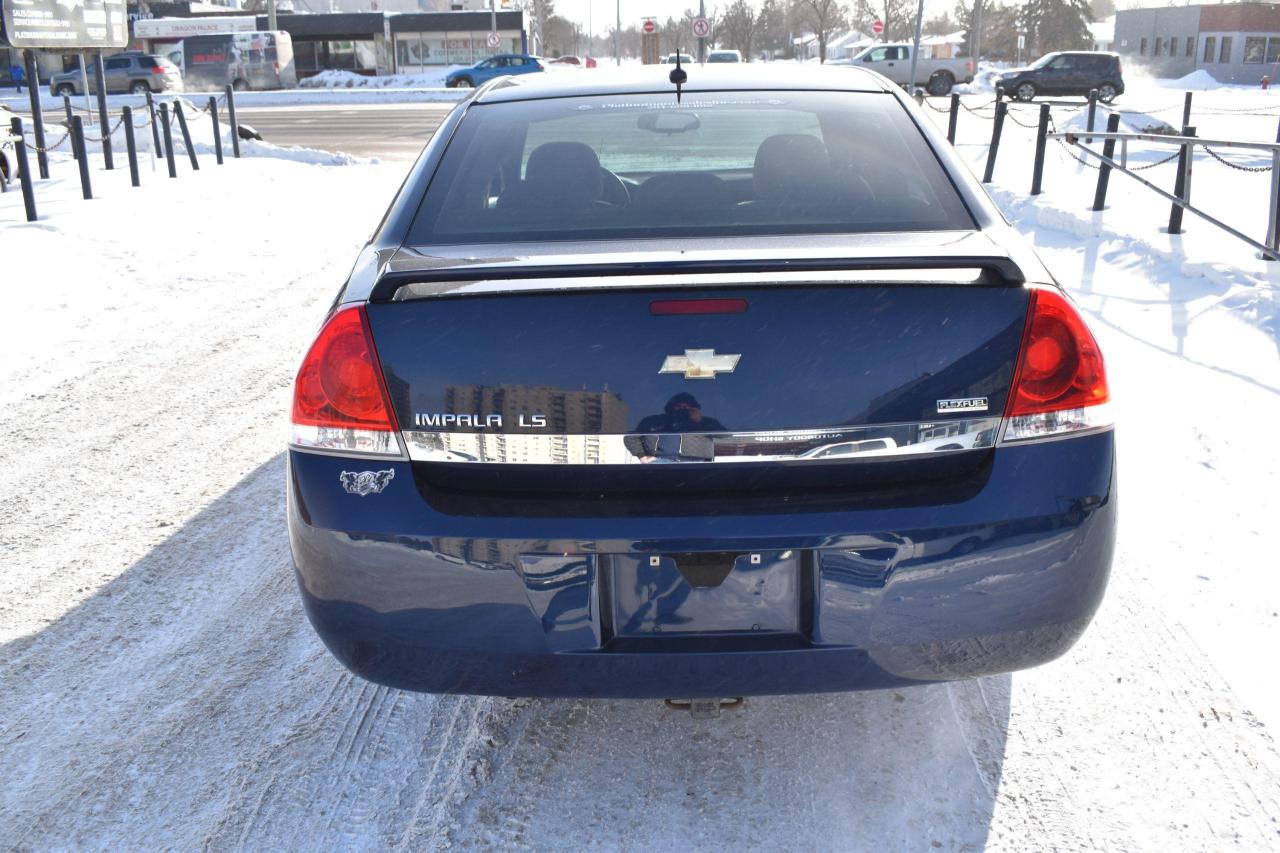 2008 Chevrolet Impala LS Low Kms - Photo #4