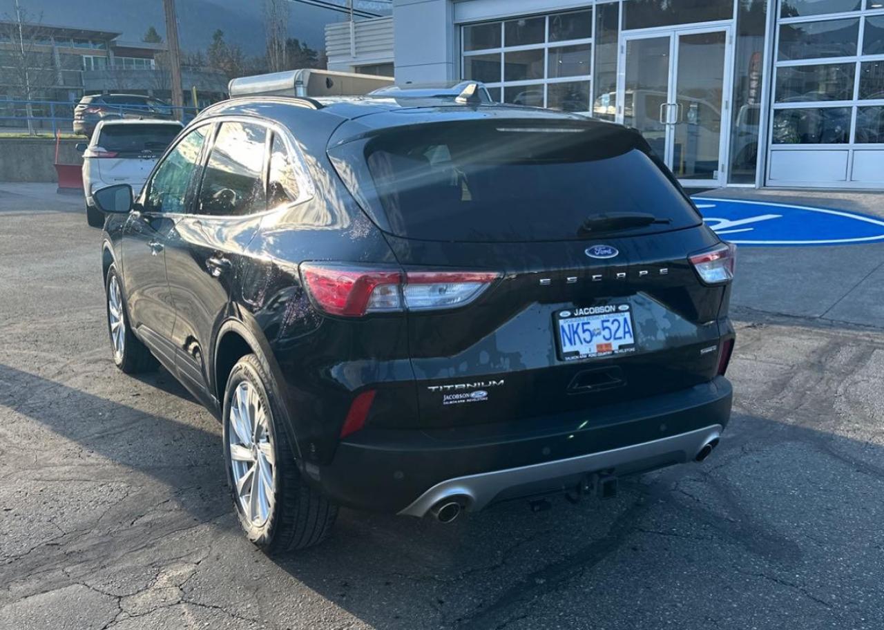 2022 Ford Escape TITANIUM HYBRID AWD Photo