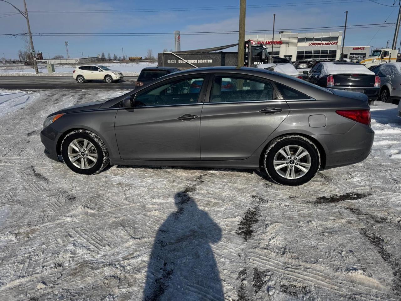 2011 Hyundai Sonata GLS, 2.4L, 4 CYLINDER, WELL MAINTAINED, CERTIFIED - Photo #2