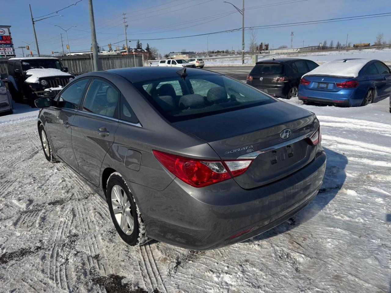 2011 Hyundai Sonata GLS, 2.4L, 4 CYLINDER, WELL MAINTAINED, CERTIFIED - Photo #3