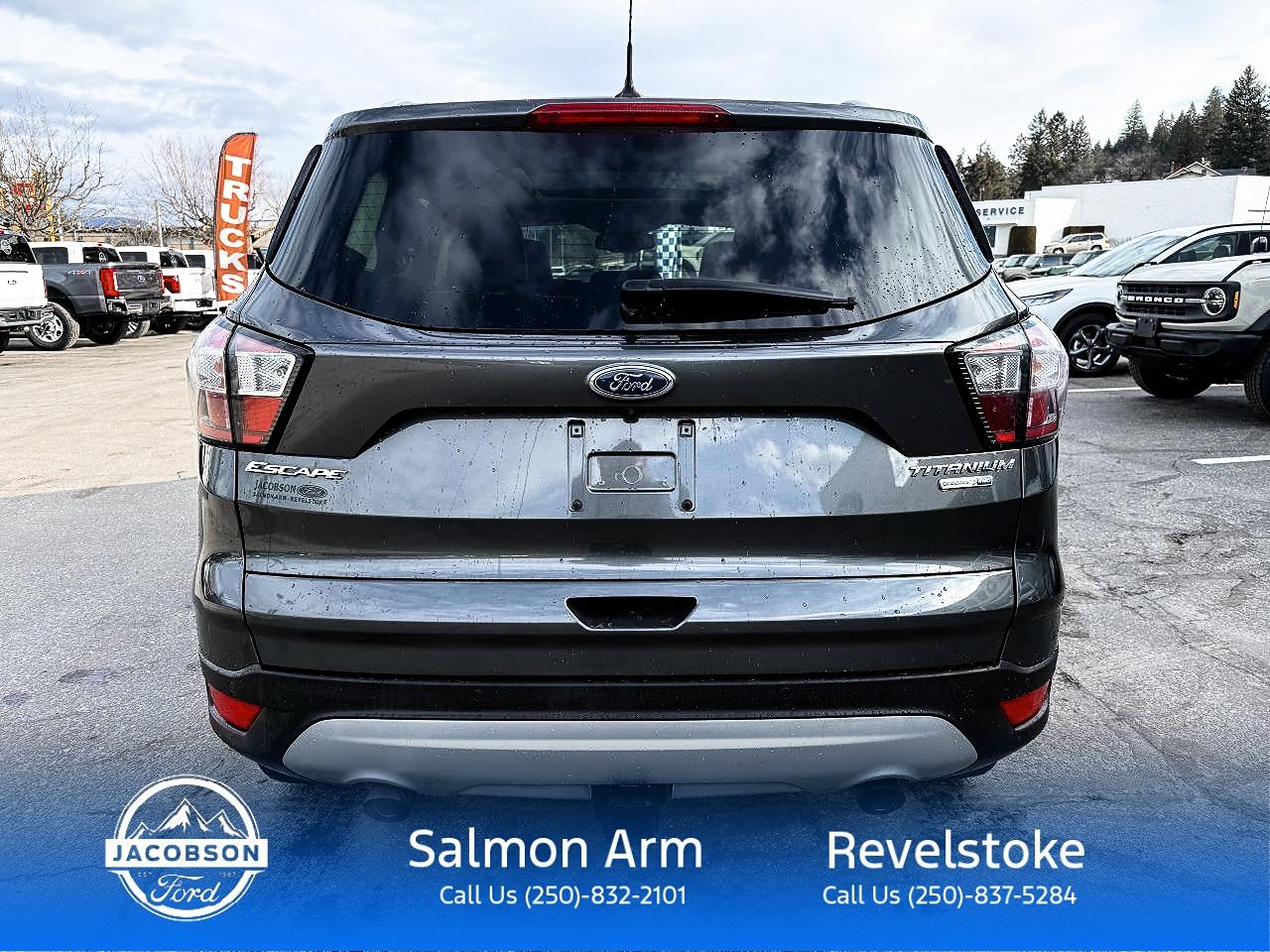 2018 Ford Escape Titanium Photo3