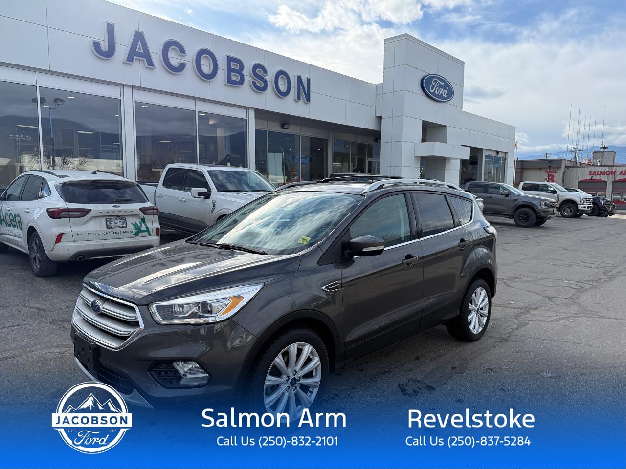 2018 Ford Escape Titanium Photo0