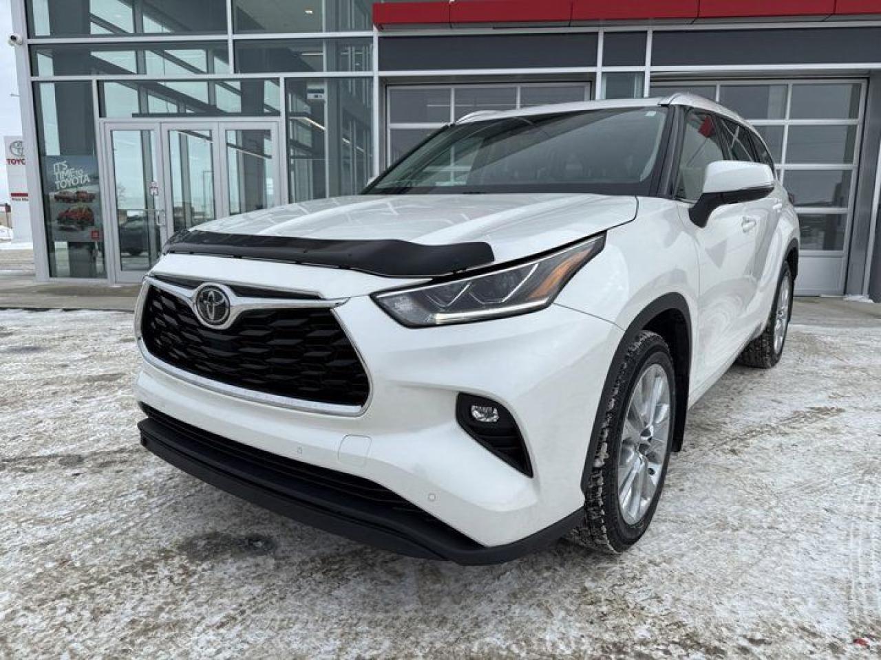 Used 2021 Toyota Highlander LIMITED for sale in Prince Albert, SK