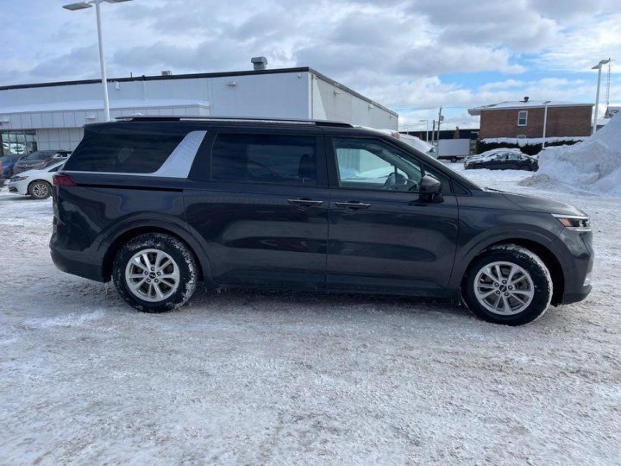 Used 2024 Kia Carnival LX+ | Heated Steering + Seats | Power Sliding Doors + Hatch | Power Seat | Alloy Wheels and more! for sale in Guelph, ON