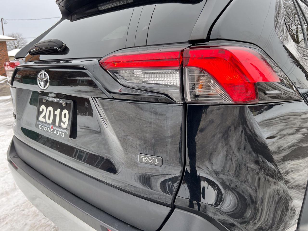 2019 Toyota RAV4 Adventure Trail AWD - Photo #9