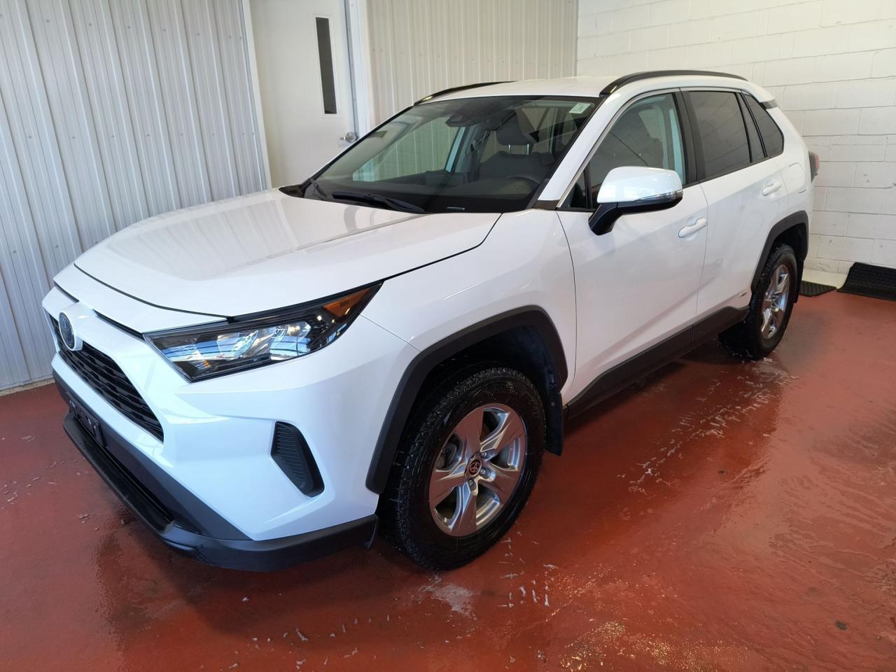 Used 2022 Toyota RAV4 Hybrid LE for sale in Pembroke, ON