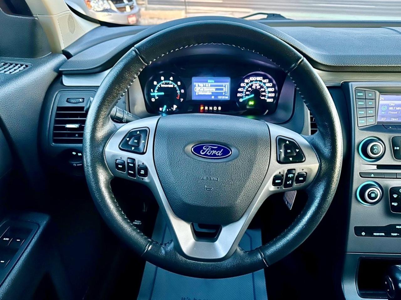 2019 Ford Flex SE - Photo #18