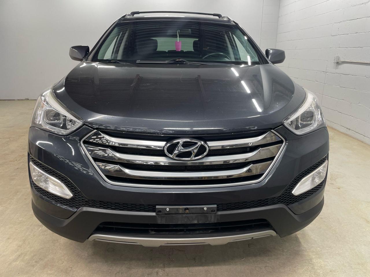 2016 Hyundai Santa Fe Sport  Photo2