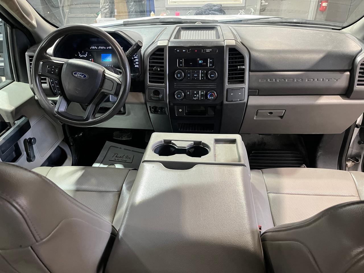 2018 Ford F-550  - Photo #3