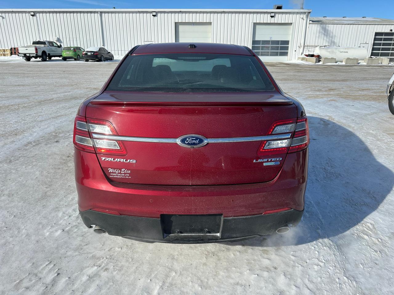 2016 Ford Taurus 4DR SDN LIMITED AWD Photo4