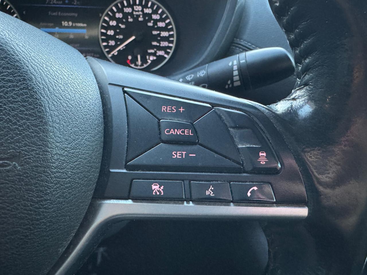 2022 Nissan Sentra SV CVT - Photo #15