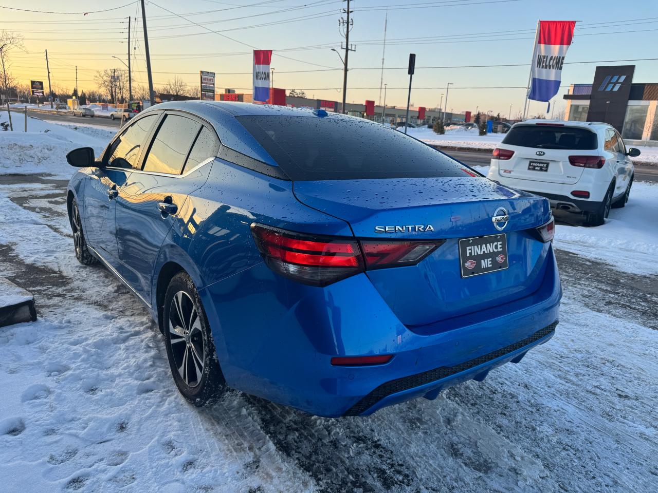 2022 Nissan Sentra SV CVT - Photo #10