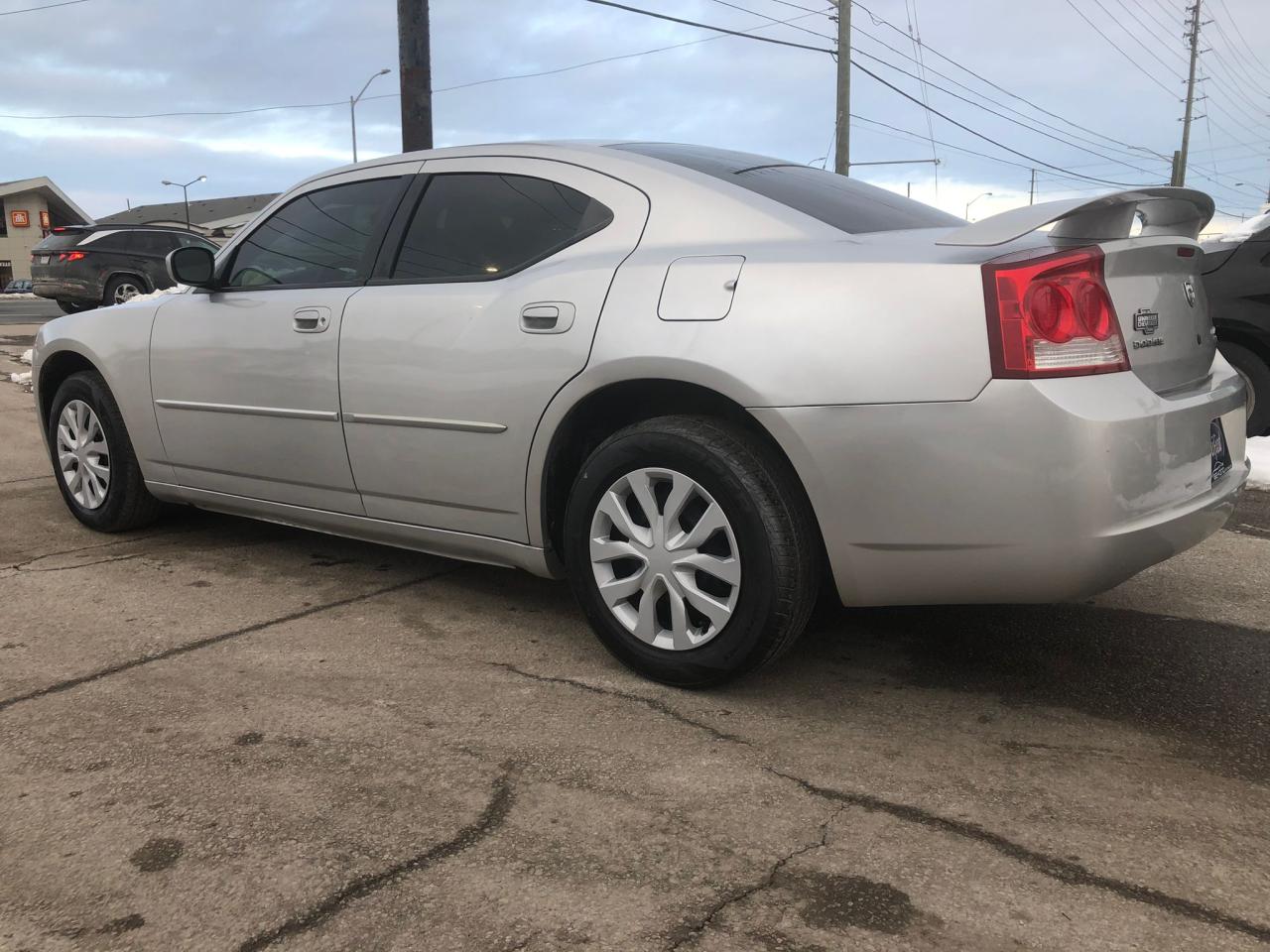 2010 Dodge Charger SXT CERTIFIED WITH 3 YEARS WARRANTY INCLUDED. Photo4