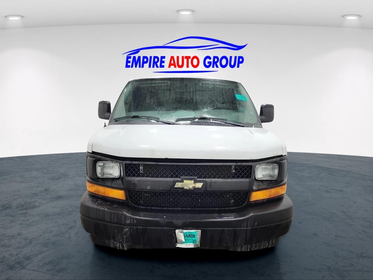 2017 Chevrolet Express 2500 Cargo Photo