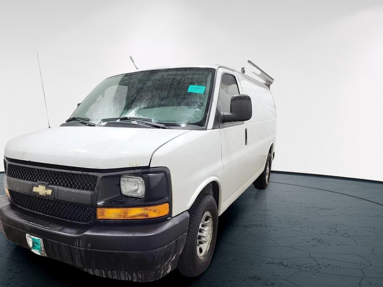 2017 Chevrolet Express 2500 Cargo Photo0