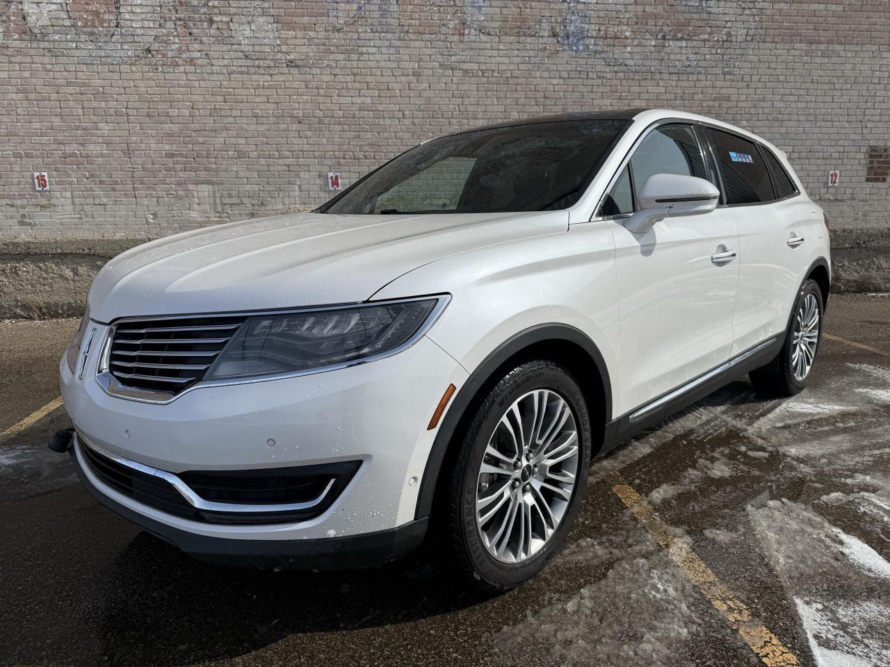 Used 2016 Lincoln MKX Reserve Trim | AWD | Leather Seats | Panoramic Sun for sale in Moose Jaw, SK