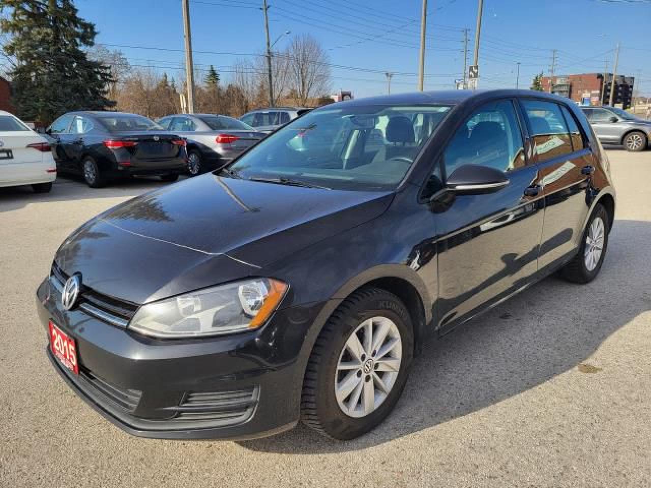 2015 Volkswagen Golf TRENDLINE Photo8