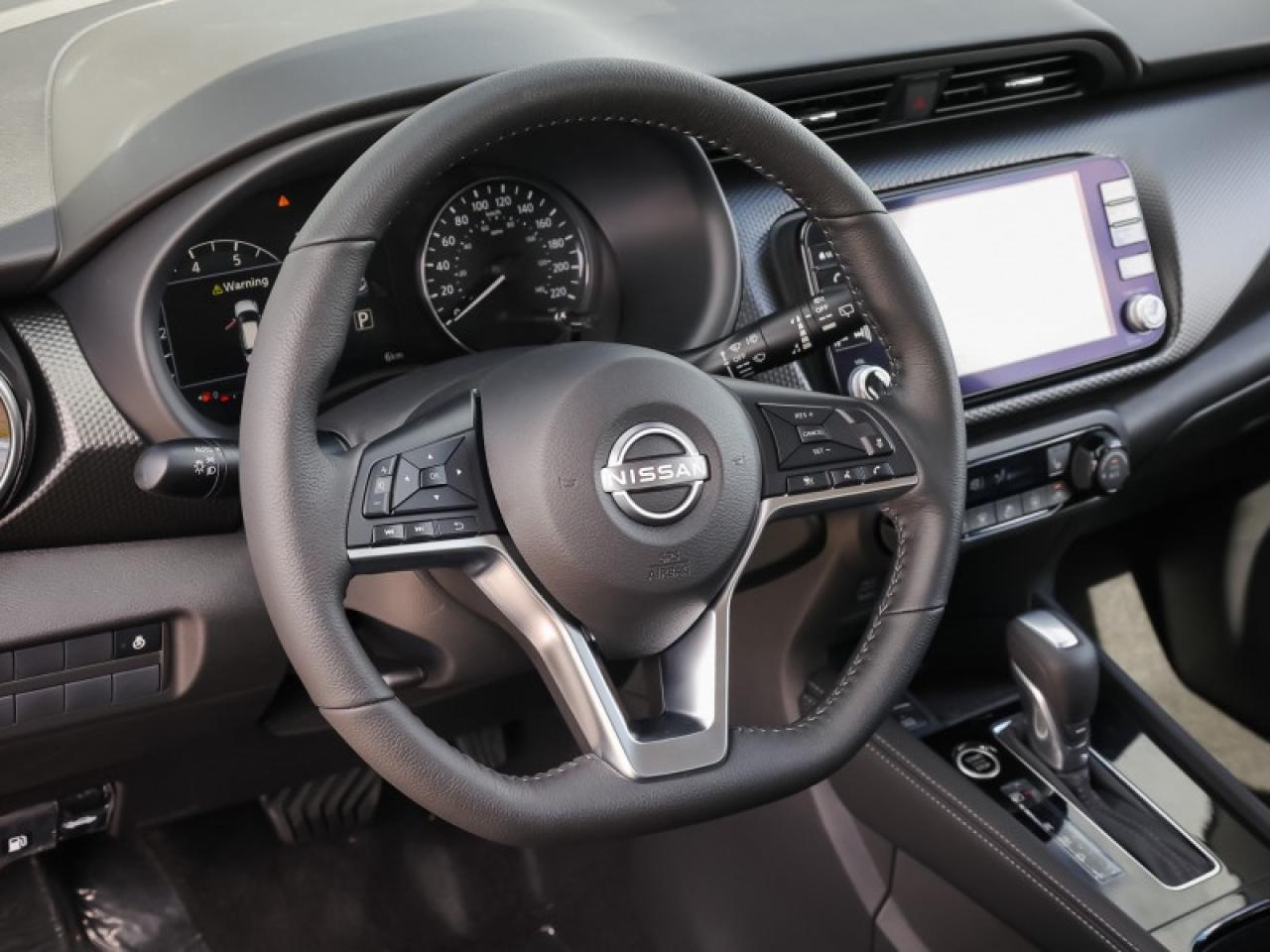 2025 Nissan Kicks Play SV  - Heated Seats -  Apple CarPlay Photo