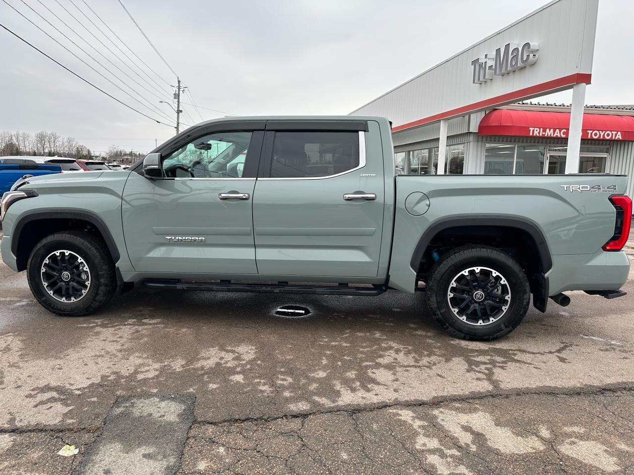 2024 Toyota Tundra TUNDRA LIMITED TRD OFF ROAD Photo1